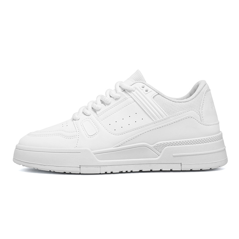 2024 zapatos blancos de invierno nuevos zapatos de moda coreanos para hombres estudiantes zapatos casuales de moda para hombres zapatos de skate de altura baja