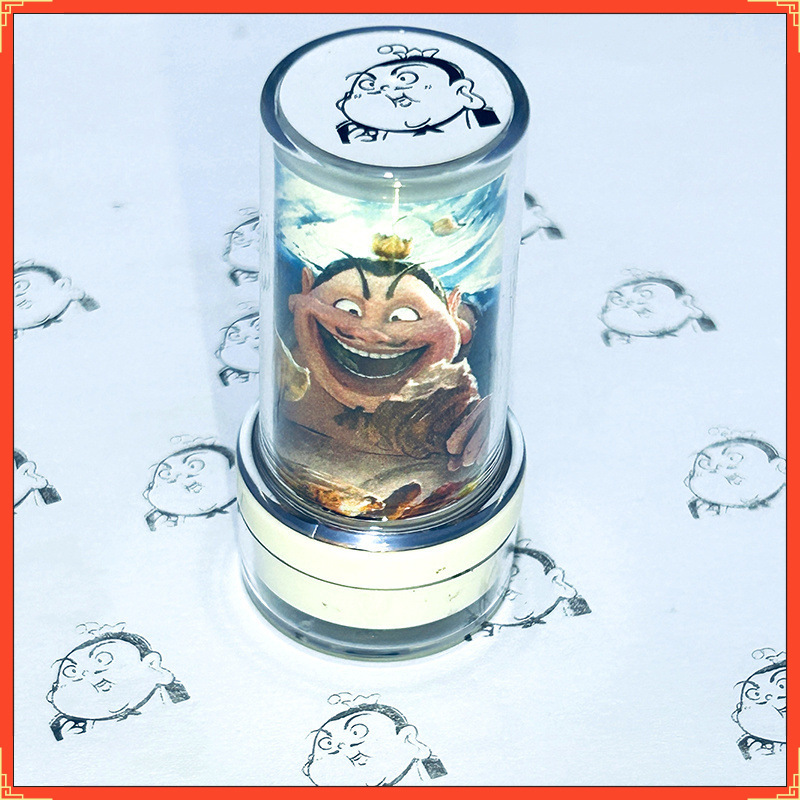 재미있는 Taiyi 실제 사람 [무료 검정 잉크]