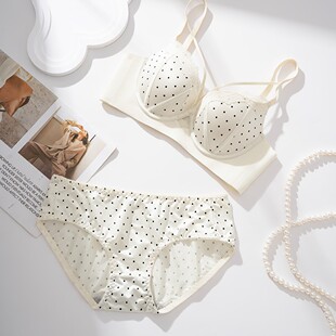 ԭ��С�ؾ۔n����Ů�@��o�Ȧ���c���������b���ձ����´��p�玧