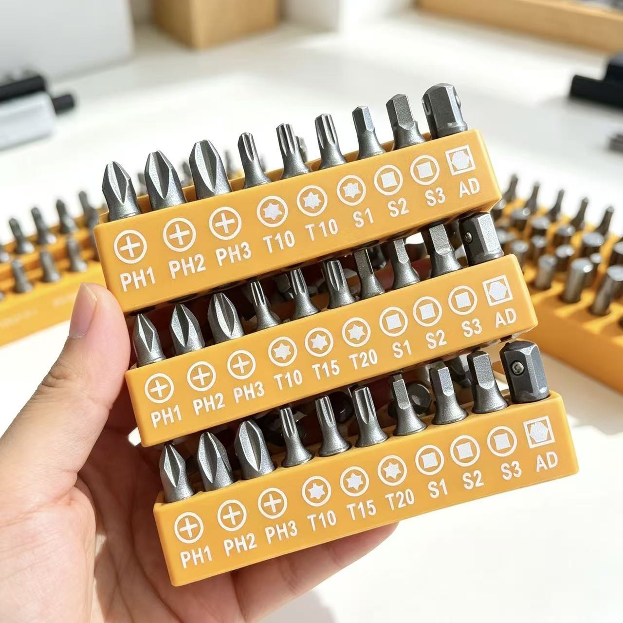 10-Piece Bit Set with 1/4 Inch Interface, 25mm Flat, Phillips, Hex, and Torx Screwdriver Bits for Electric Drill Accessories