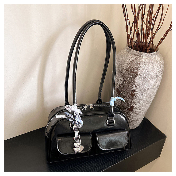 Yunzhen's same style Maillard commuter bag for women, Spring/Summer 2025, retro and versatile single-shoulder bag with large capacity undefined