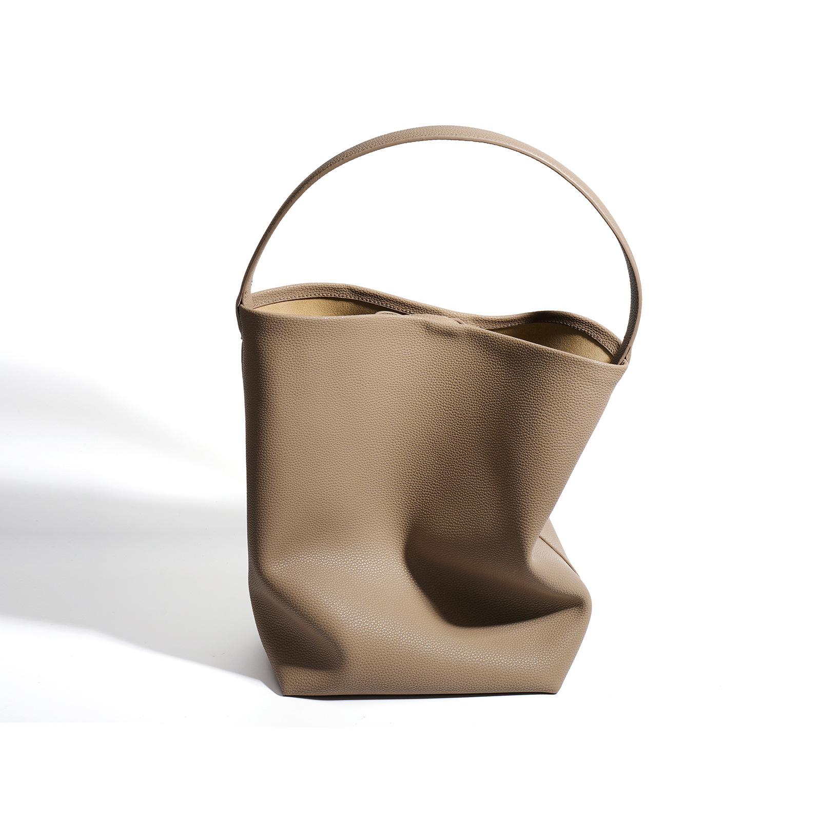 Bolso de cubo de piel de vaca para mujer, gran capacidad, estilo perezoso, hombro, axila, bolso grande 2024 nuevo bolso de ocio