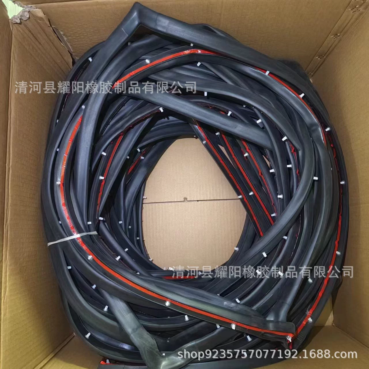 Komatsu -8 Экскаватор уплотнительная лента кабина резиновая уплотнительная лента Водонепроницаемая уплотнительная лента