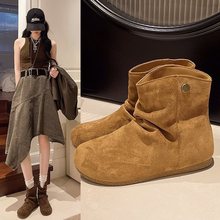 褶皱磨砂皮靴圆头女靴套筒马丁靴女短靴平底秋季2025短靴堆堆勃肯