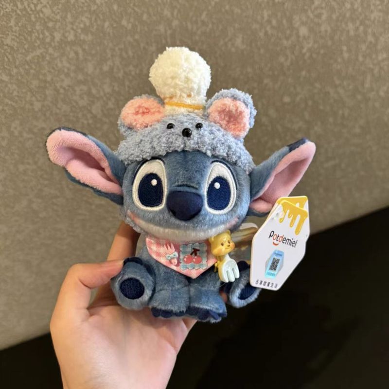 かわいいスティッチのストラップの頭カバーの子供服は、バッグのストラップのアクセサリーを着て、熊料理鼠の誕生日豚を自嘲します。|undefined
