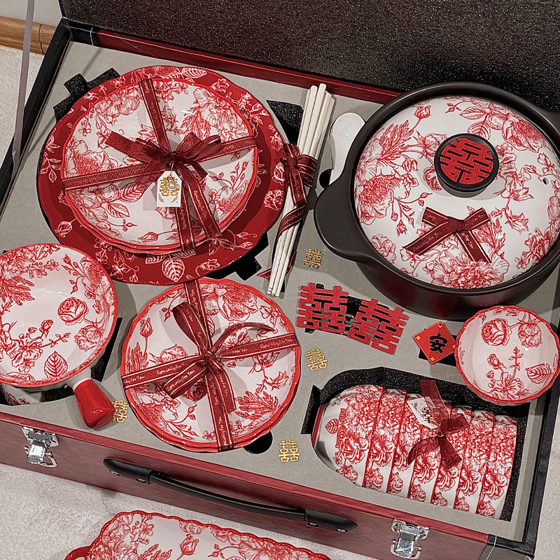 Retro Red Bowl and Plate Set for Home Use, High-End Rose Garden Ceramic Bowl and Plate Tableware, Gift Housewarming Tableware