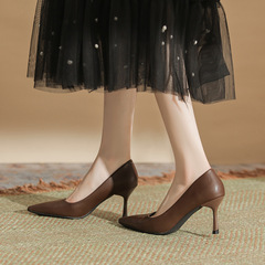 715-0秋季新款軟皮包頭不累腳單鞋細跟氣質淺口高跟鞋工作鞋女