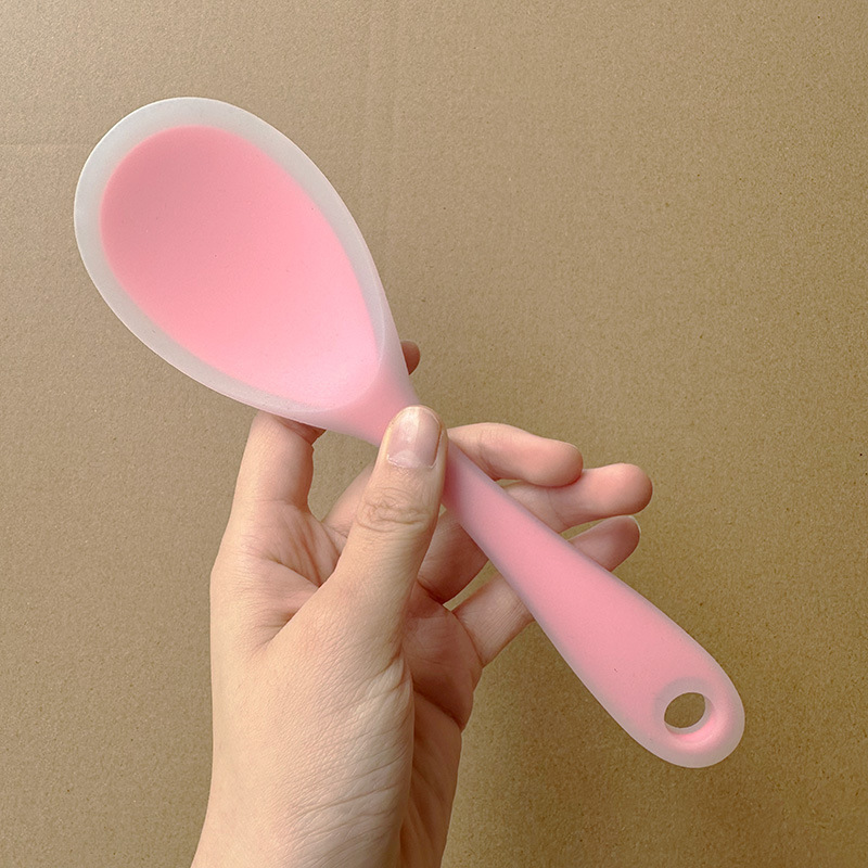 반투명 핑크색 밥숟가락