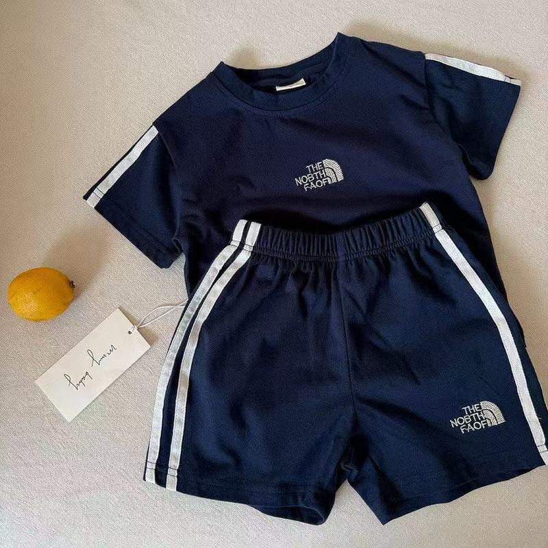 子供スポーツスーツ半袖2025夏新作男の子Tシャツトレンドブランドベビーショーツ2点セットレディース薄手スタイル|undefined