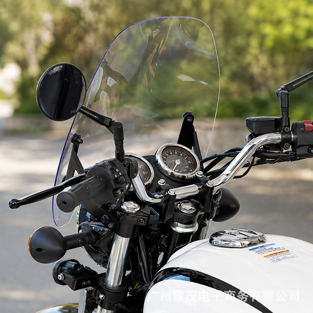 Suitable for Kawasaki W230/MEGRO S1, this is a retro-style, height-increasing front windshield cover, a transparent accessory for motorcycle modification