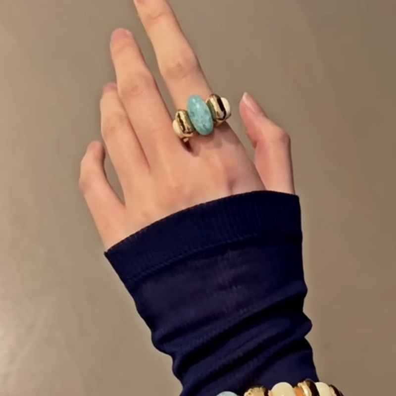 Sasa mismo estilo francés nicho diseño natural Tianhe piedra anillo personalidad moda exagerada luz lujo retro anillo para las mujeres