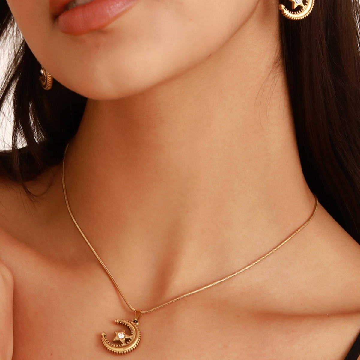 Titanium Steel Elegant Lady Inlay Star Moon Zircon Earrings Necklace Jewelry Set display picture 1