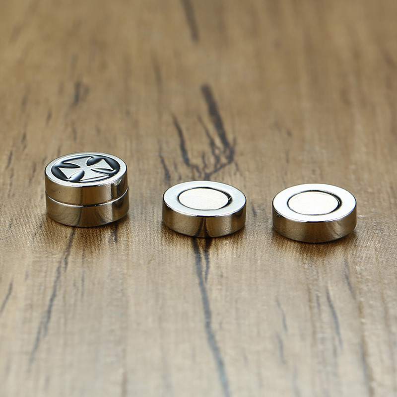 Trendy Stainless Steel Non-Pierced Earrings Round Cake Epoxy No Hole Magnetic Ear Clips For Men And Women_voghion.com