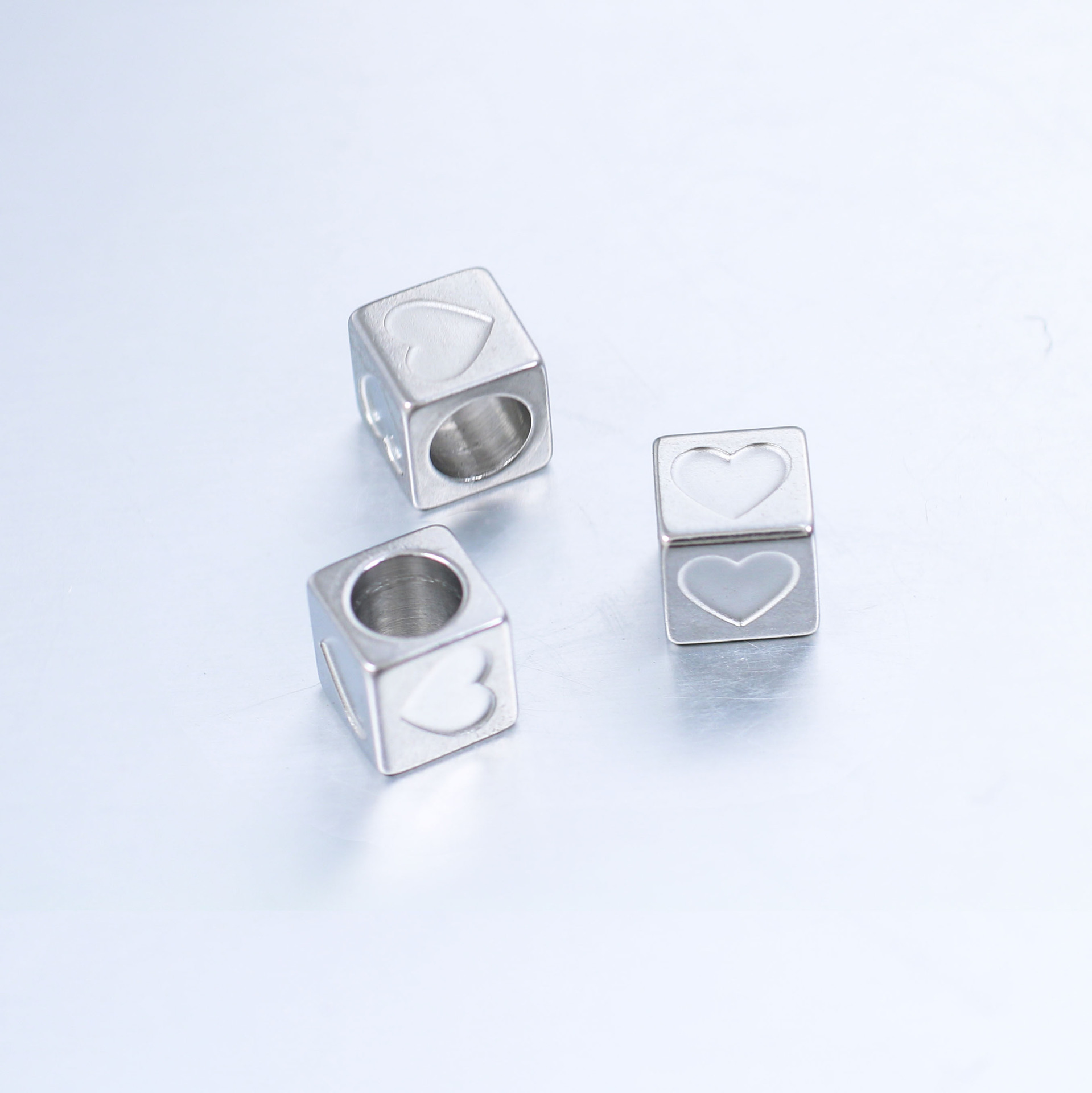 A Pack Of 3 Diameter 6 Mm 304 Stainless Steel Letter Polished Beads display picture 7