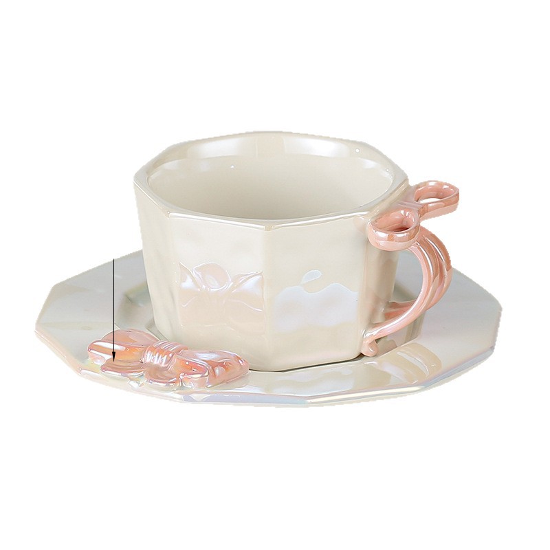 Tazas y platos creativos combinación de arco de alto valor facial esmalte de perlas tazas de café de té de la tarde para niñas regalos de tazas de marca transfronterizas