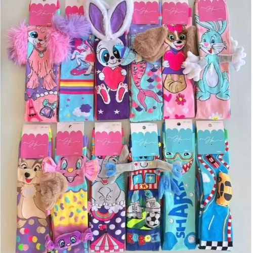 Bestselling cross-border Disney Stitch cartoon socks—trendy Amazon influencer-style socks, popular and stylish socks available for wholesale.
