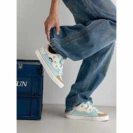 顽刻笔记小众学生休闲面包鞋顽麦旋风长毛绒学生男女同款滑板鞋女