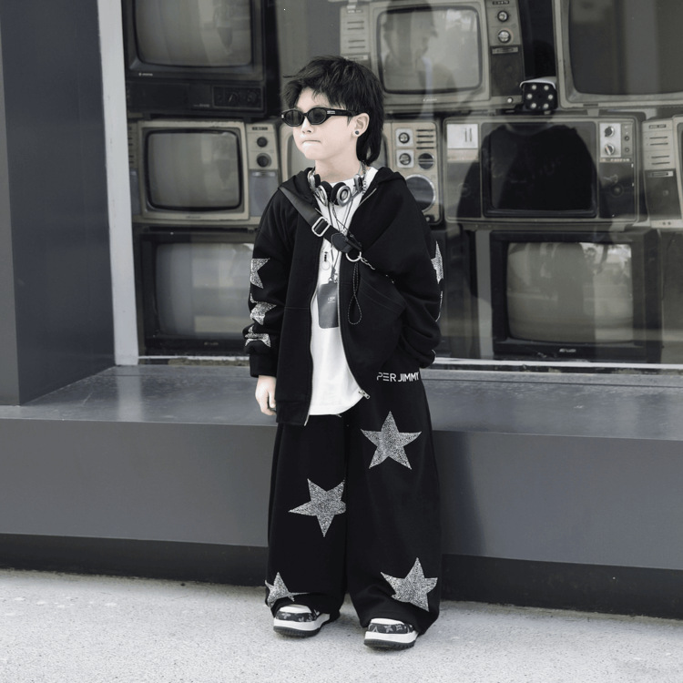 Boys' 2026 Autumn New Trendy Cool Jacket with Rhinestones, Cool and Stylish Five-Pointed Star Curved Knife Pants Two-Piece Set for Older Children