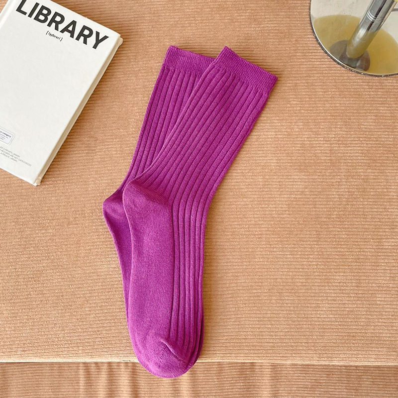 Otoño e invierno calcetines de algodón de color sólido calcetines de pila de color caramelo a rayas de las mujeres INS de moda de doble aguja calcetines de mujer de estilo universitario japonés