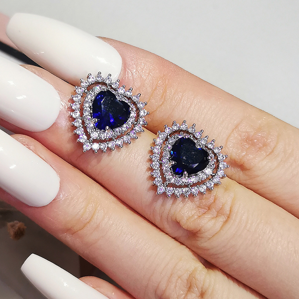 Fashion Heart Shape Copper Inlay Zircon Ear Studs 1 Pair