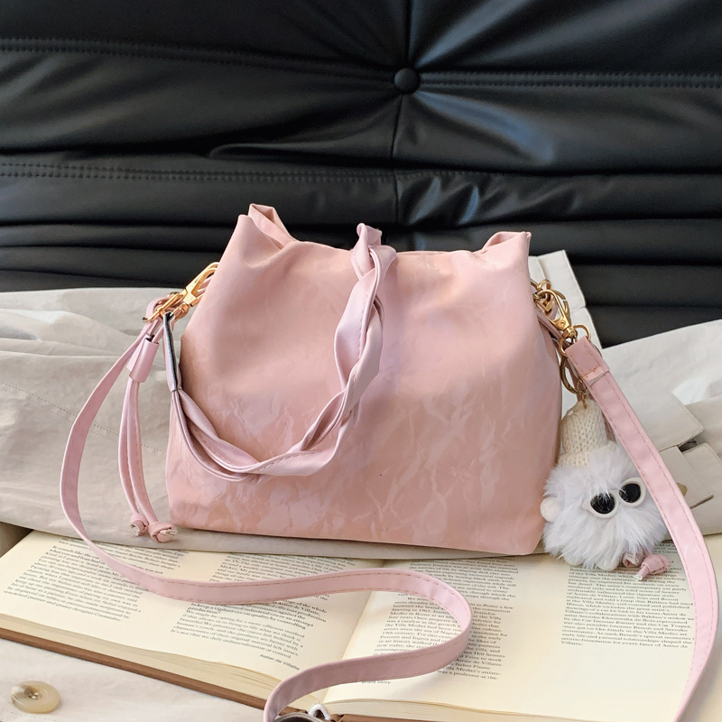 Large Capacity Drawstring Bucket Bag Stylish Casual Shoulder Bag_voghion.com