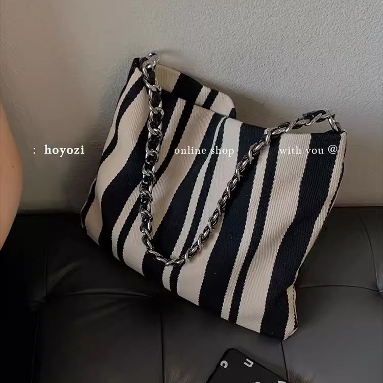 Designer Canvas Striped Tote for Women 2024 New Summer Large Capacity Luxury Single Shoulder Chain Bag_voghion.com