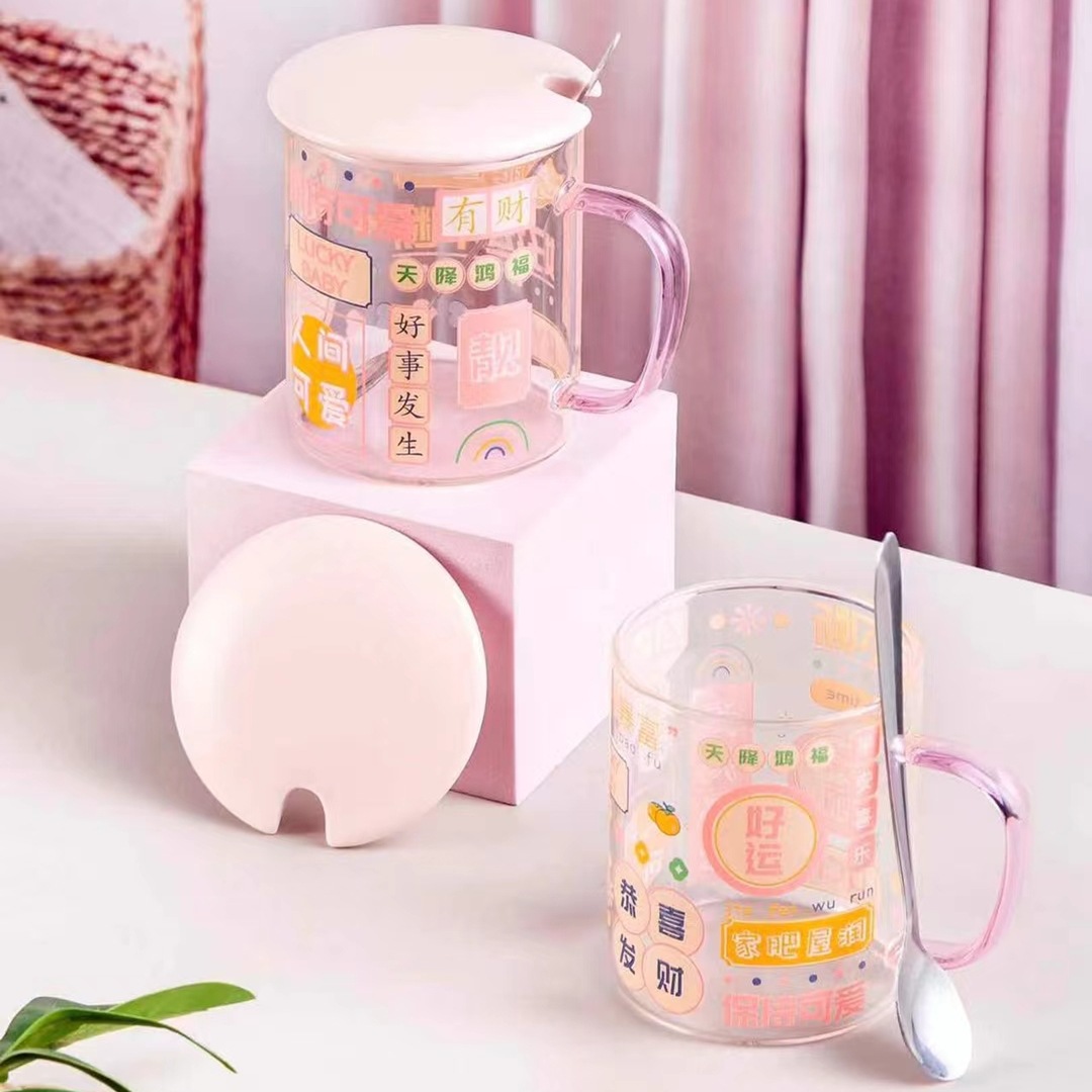 Creativo de Hong Kong Estilo Vintage taza de vidrio con tapa Cuchara de regalo taza de café Red roja de alta personalidad regalo de la mano taza de agua