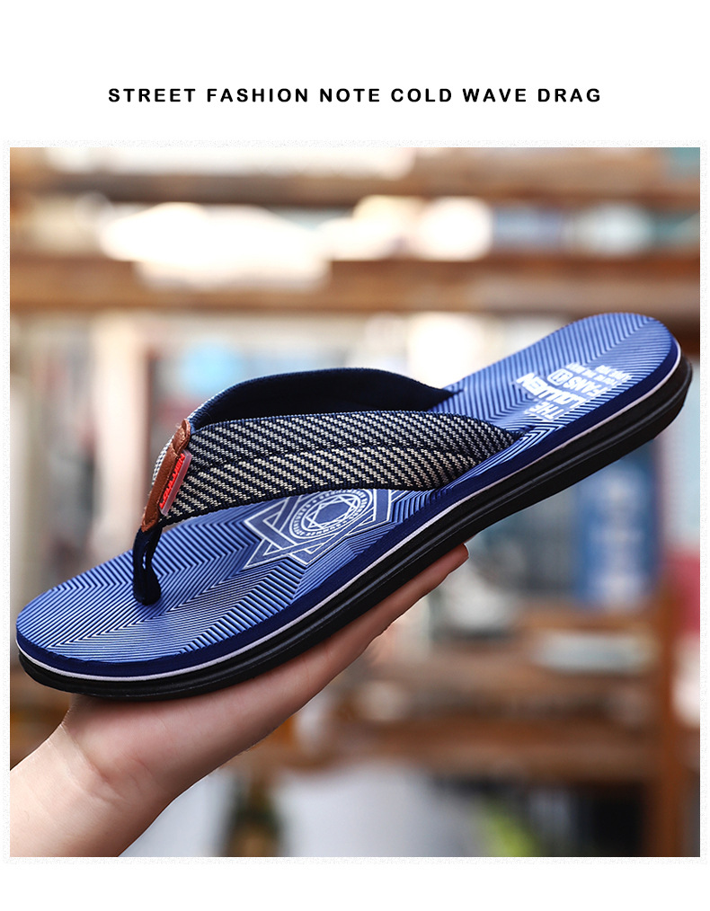 Wholesale of new beach flip-flops for men, summer anti-slip and foot-hugging casual cool flip-flops, and trendy thick-soled men's slippers Item Picture