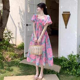 法式碎花方领连衣裙女夏季泡泡袖三亚穿搭海边度假沙滩长裙小个子