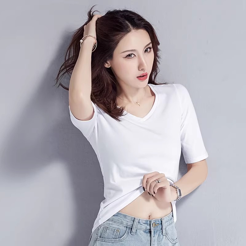 화이트 V넥 7부소매