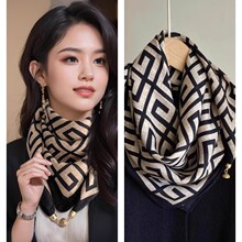 护颈方巾丝巾女磁吸扣2025新款小围巾女秋冬季棉麻脖子围脖三角巾