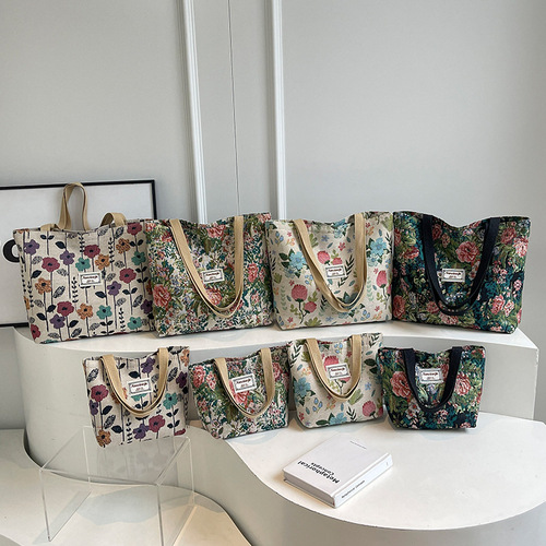 Canvas bag for women, large capacity, hand-held, shoulder or top-handle tote bag with unique design, suitable for office and commuting