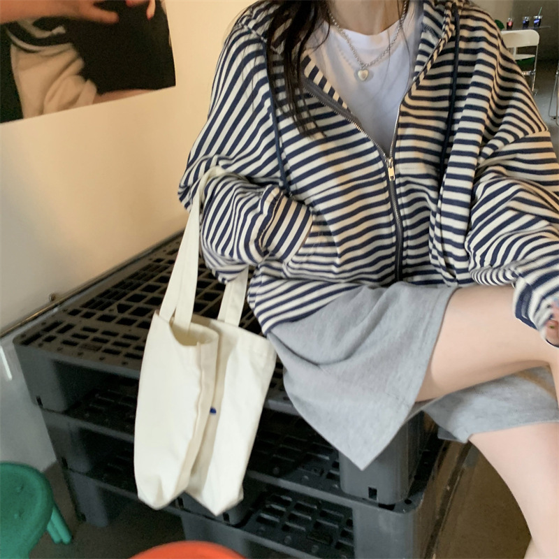 455g Weight Long Sleeve Sleeve Length Zipper Placket Type Polyester Fabric Type Short Top Length Hoodie Tops Type Casual, Daily Occasion Hooded Neckline Regular Fit Fit Type Stripe Pattern Spring, Autumn Season Women's Gender Casual, Streetwear Style Women's Casual Streetwear Stripe Zipper Hoodie 6