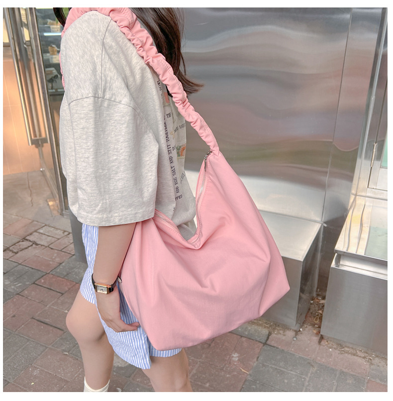 A new large-capacity women's single-shoulder bag with cross-border fashion and simplicity, a fresh and artistic crossbody bag, and a student commuting bag undefined