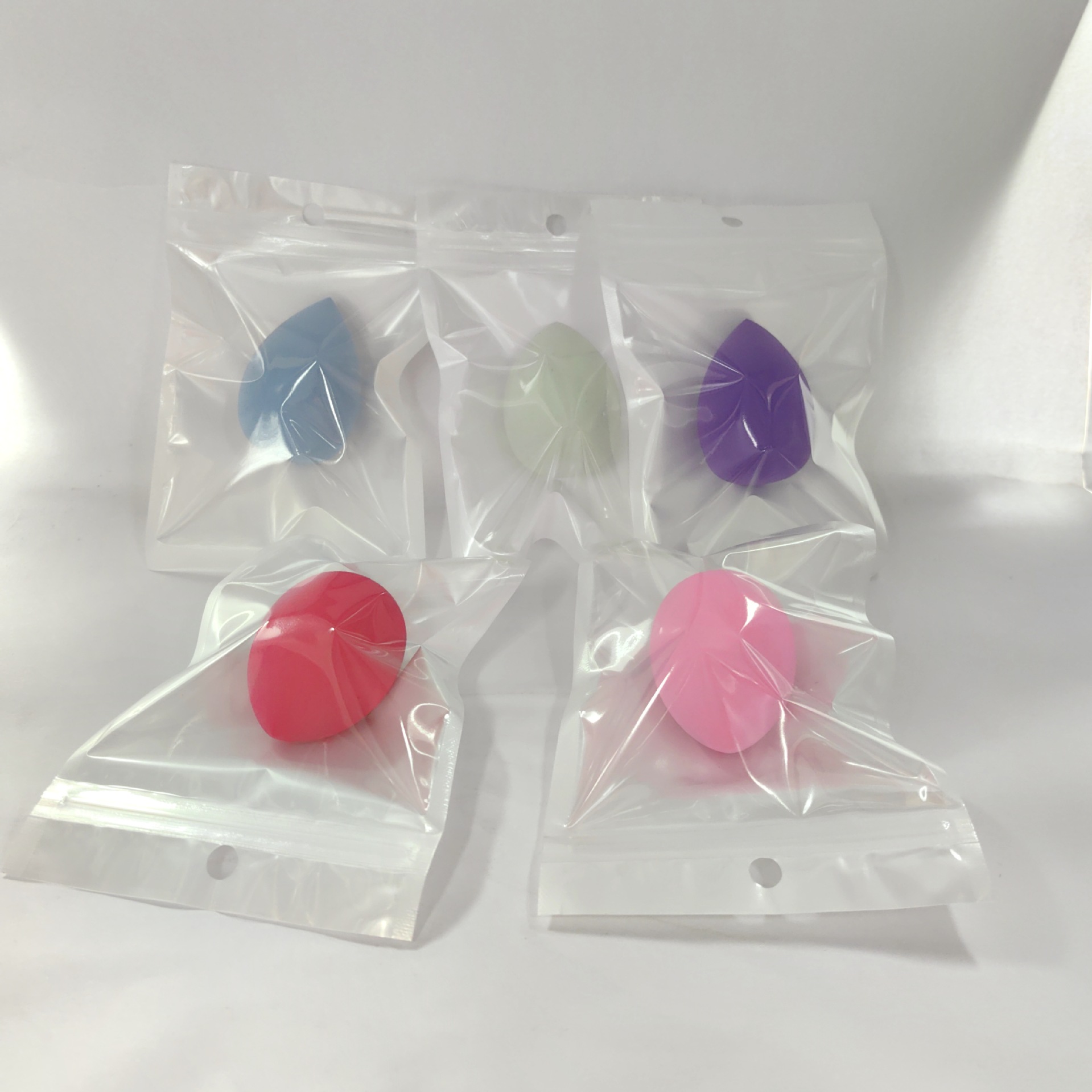 Huevo de belleza en forma de gota de agua Esponja de maquillaje súper suave y delicada Huevo de maquillaje sin polvo