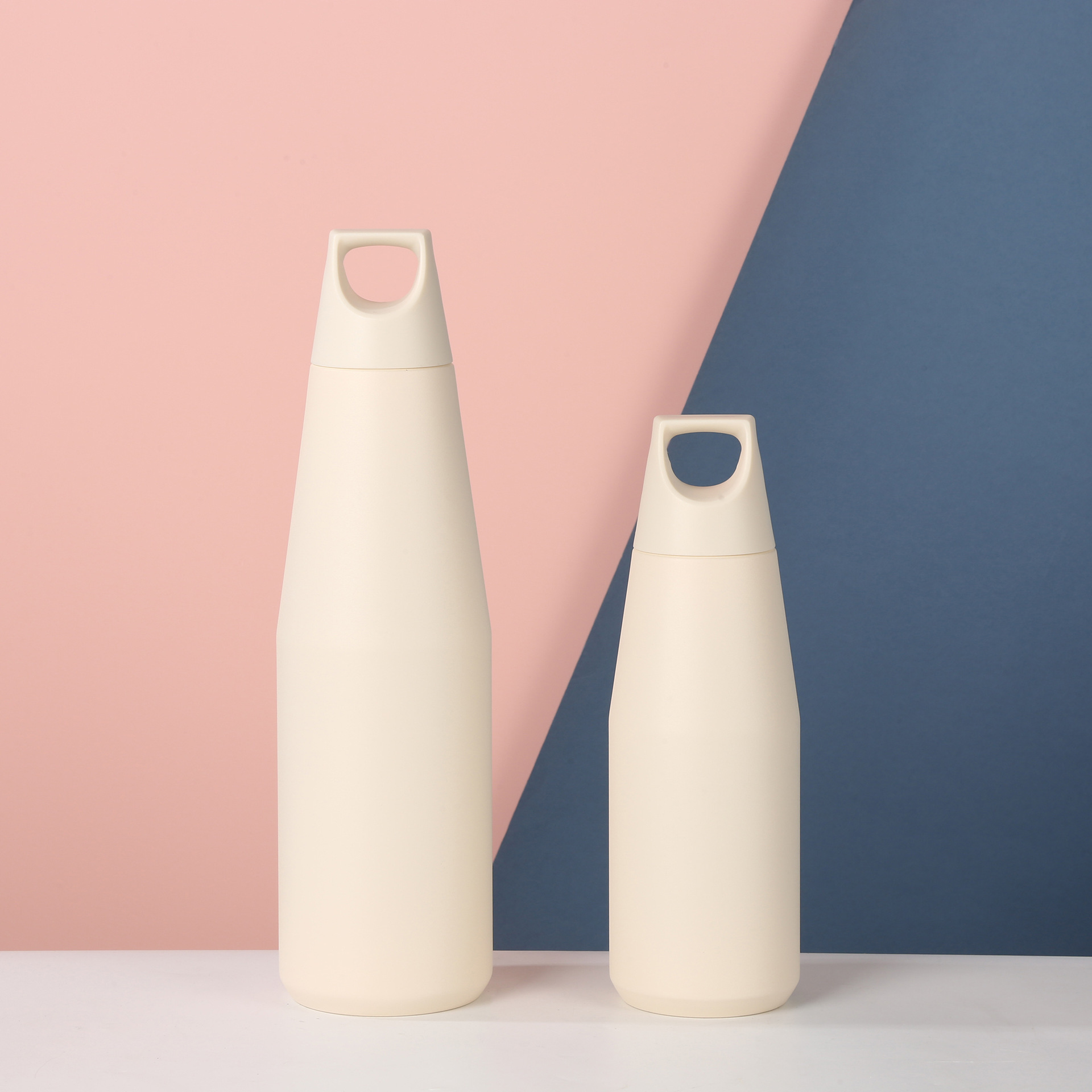 Transfronterizos estadounidenses de boca pequeña botella cónica taza de agua de acero inoxidable de gran capacidad taza portátil al aire libre al por mayor