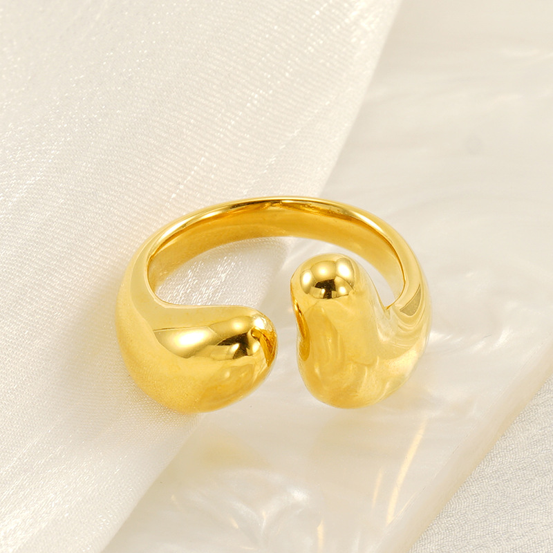 Anillo de acero inoxidable abierto de moda europea y americana transfronteriza para mujer, anillo de oro chapado de 18k de lujo ligero de nicho