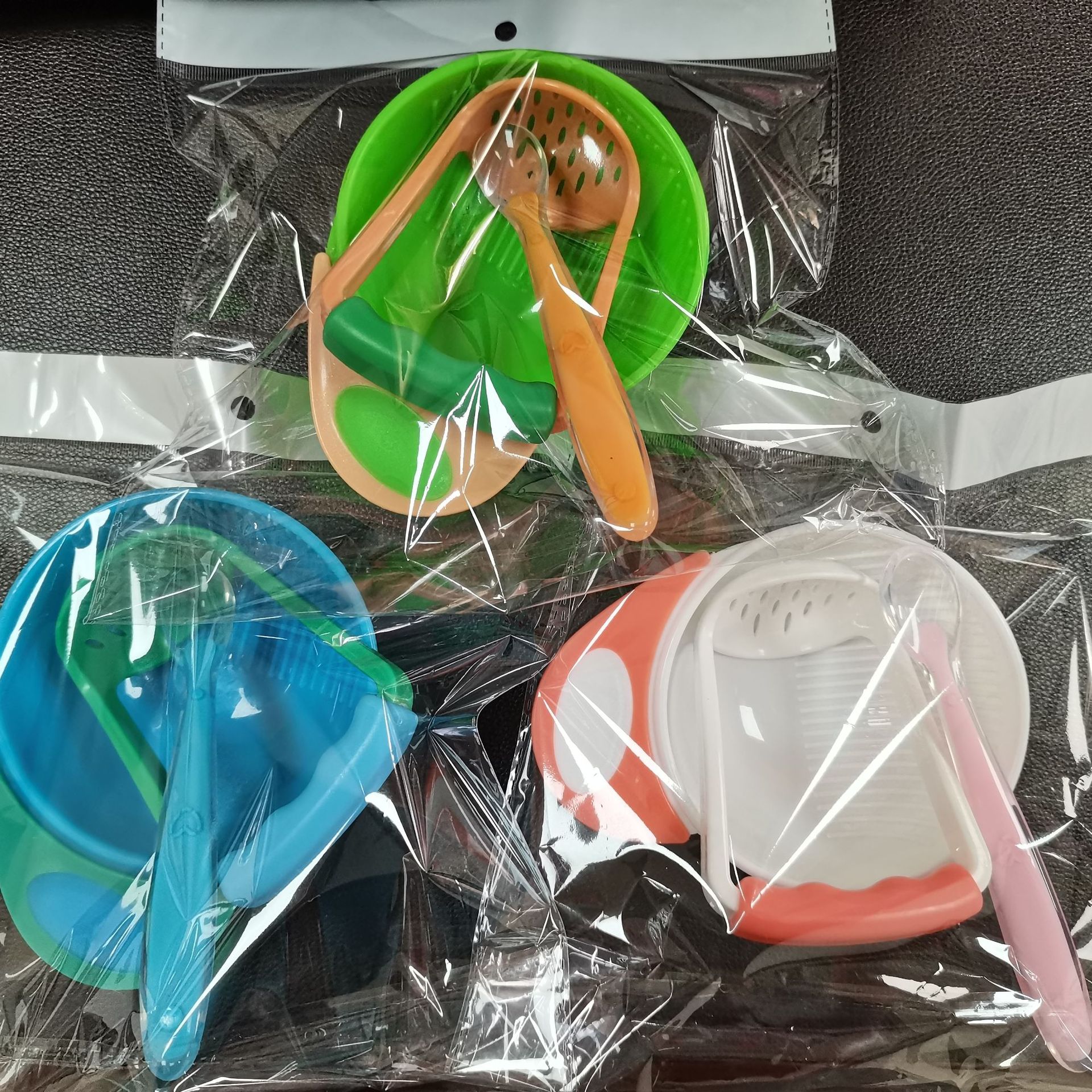 Baby food grinding bowl silicone spoon baby fruit food supplement tool grinder silicone spoon suit children food supplement