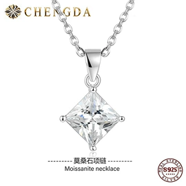 戒指;耳钉;珠宝首饰定制