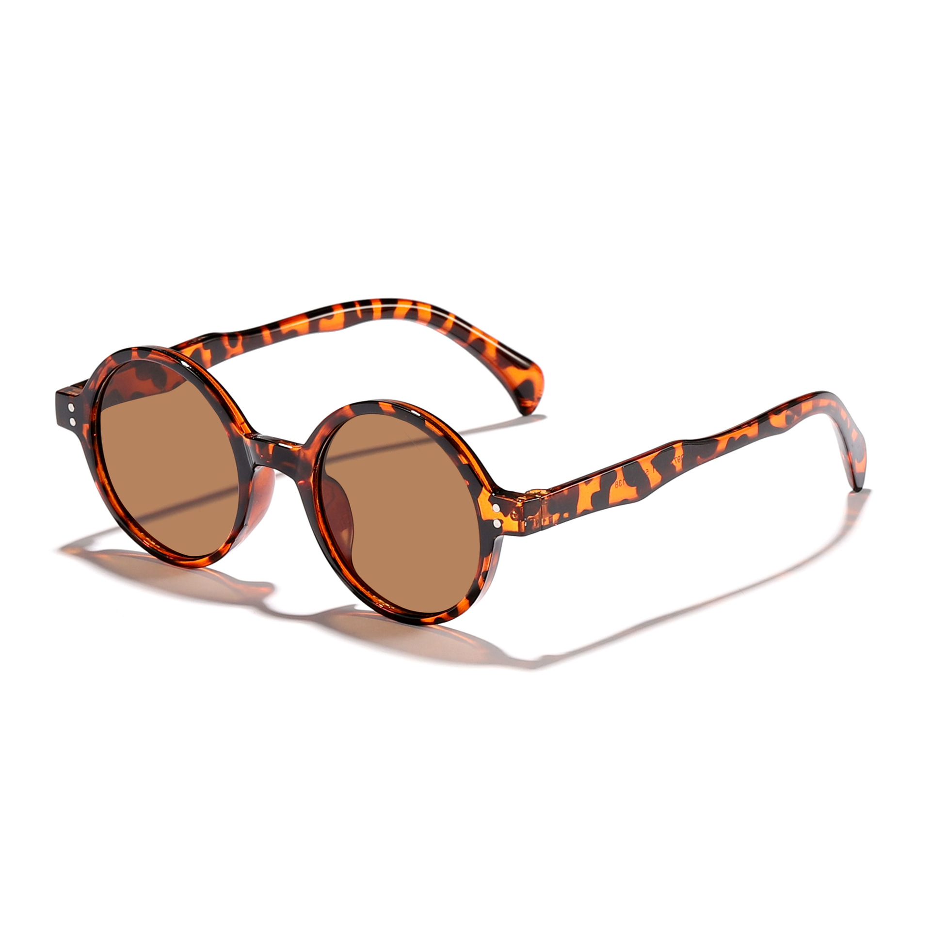 Gafas de sol con clavos de arroz con montura redonda retro de nueva moda para hombres y mujeres Gafas de sol anti-ultravioleta de lujo ligero europeas y americanas Sunglasses