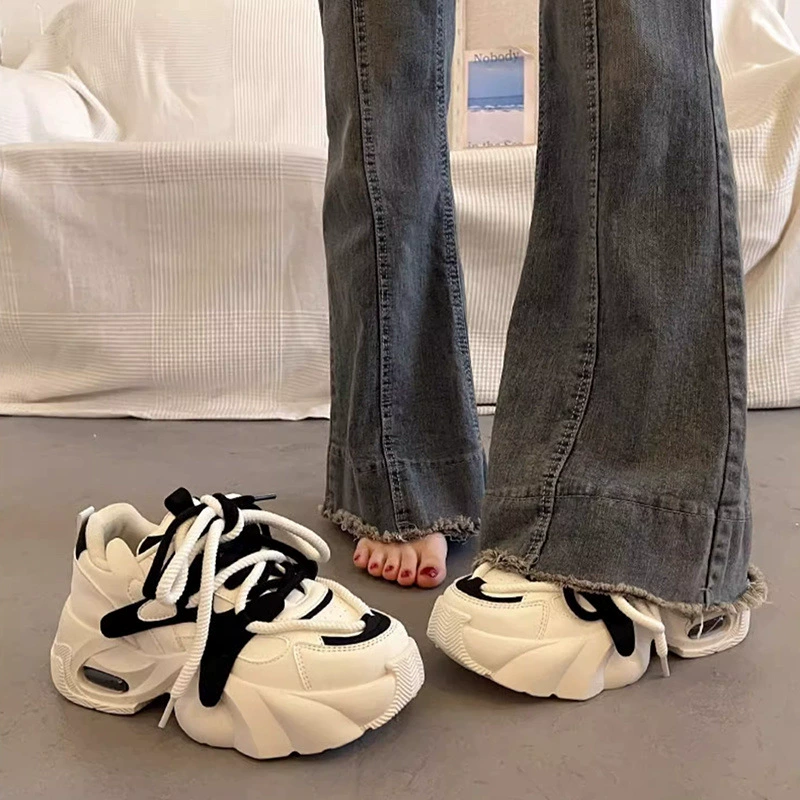 Модные женские кроссовки на толстой подошве с эффектом увеличения роста, легкие беговые кроссовки, весна 2025 года.