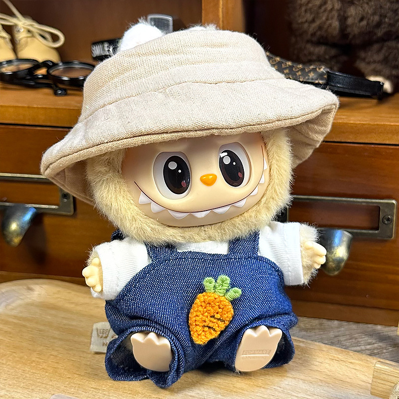 Labubu se sienta en la fiesta, ropa de bebé, caja ciega de primera generación, ropa de bebé Labubu, ropa de tela rabble, cara de vinilo de felpa