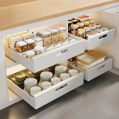 メーカーは食器棚の中の引き出しを供給しています。