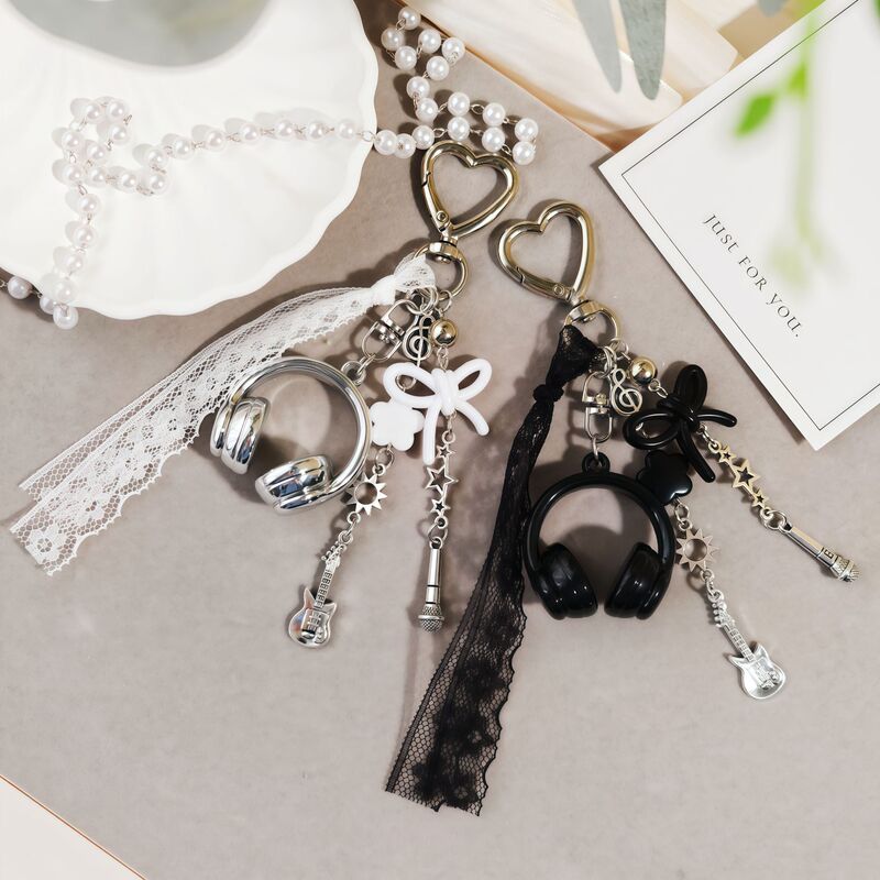 Black and White Large Headphones Lace Music Street Fashion Dark Style Headphone Keychain Personalized Crossbody Bag Decoration Gift