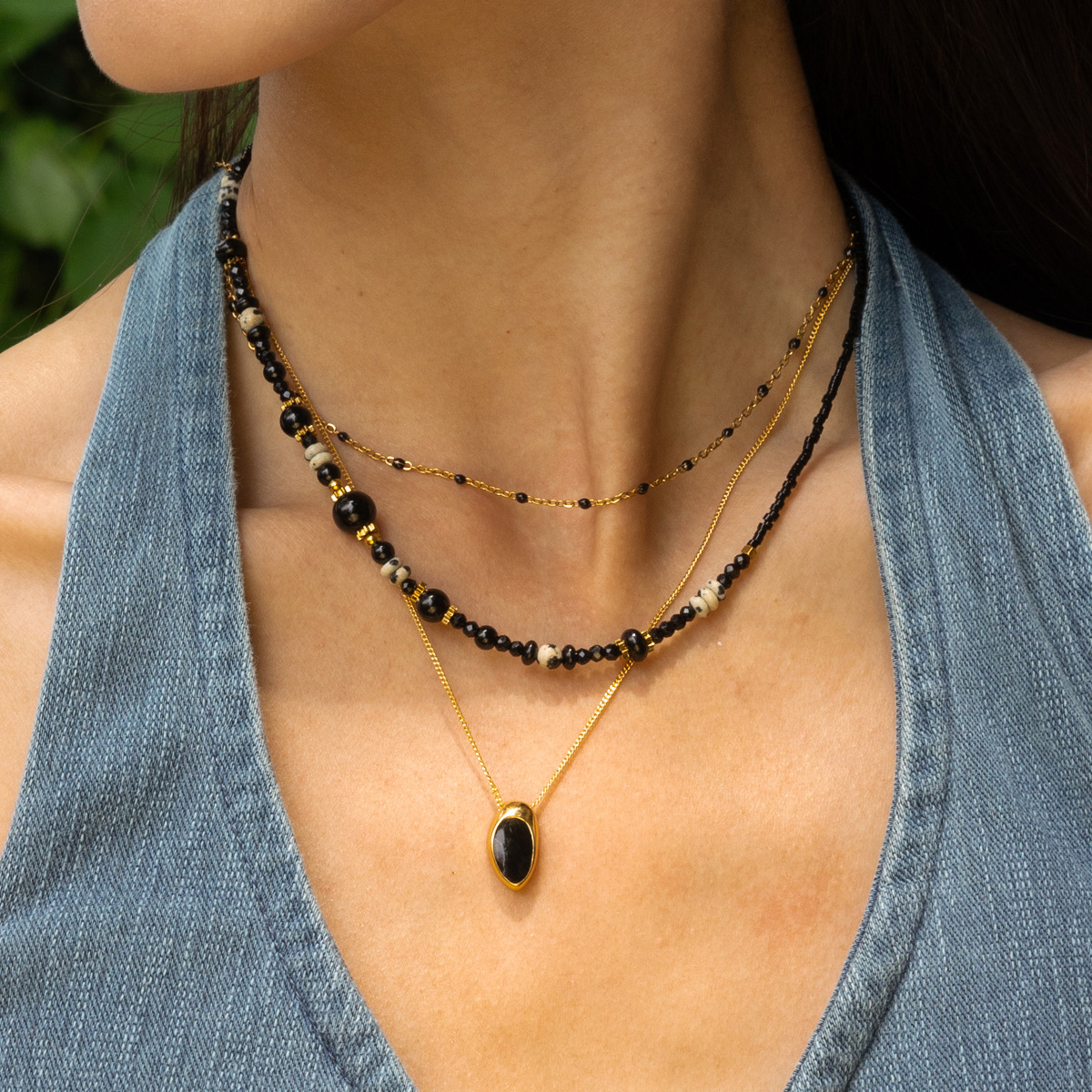 Collar de acero inoxidable TENA Europa y América lujo ligero nicho universal piedra natural collar de acero titanio mujer cruzada venta caliente cadena clavícula
