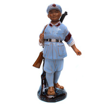 抗日英雄冬子参军 小号手吹喇叭手红军 石湾陶瓷家居人物装饰摆件