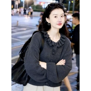 法式荷叶边领针织开衫女深灰色纽扣娃娃衫减龄上衣年秋季新款