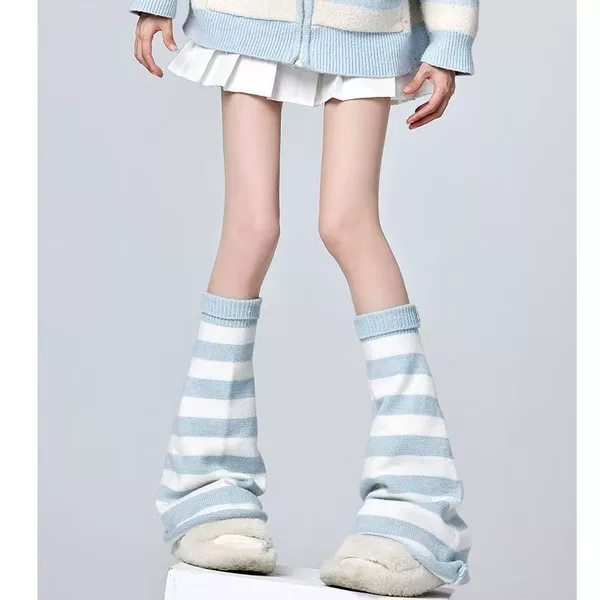 Blue and white striped trumpet