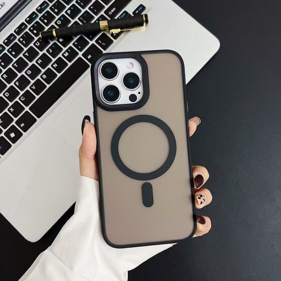 For iPhone15Promax Drilled Lens Skin-feeling Frosted Magnetic Suction Phone Case Apple 14 Drop-resistant Protective Case