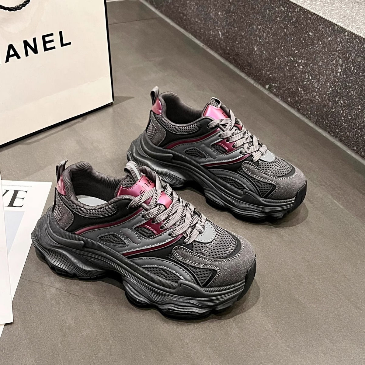 Zapatos de mujer caliente, zapatos de muffin de malla, zapatos de papá, zapatos de altura pequeña, 2024 zapatos de malla transpirables, zapatos deportivos casuales para mujeres